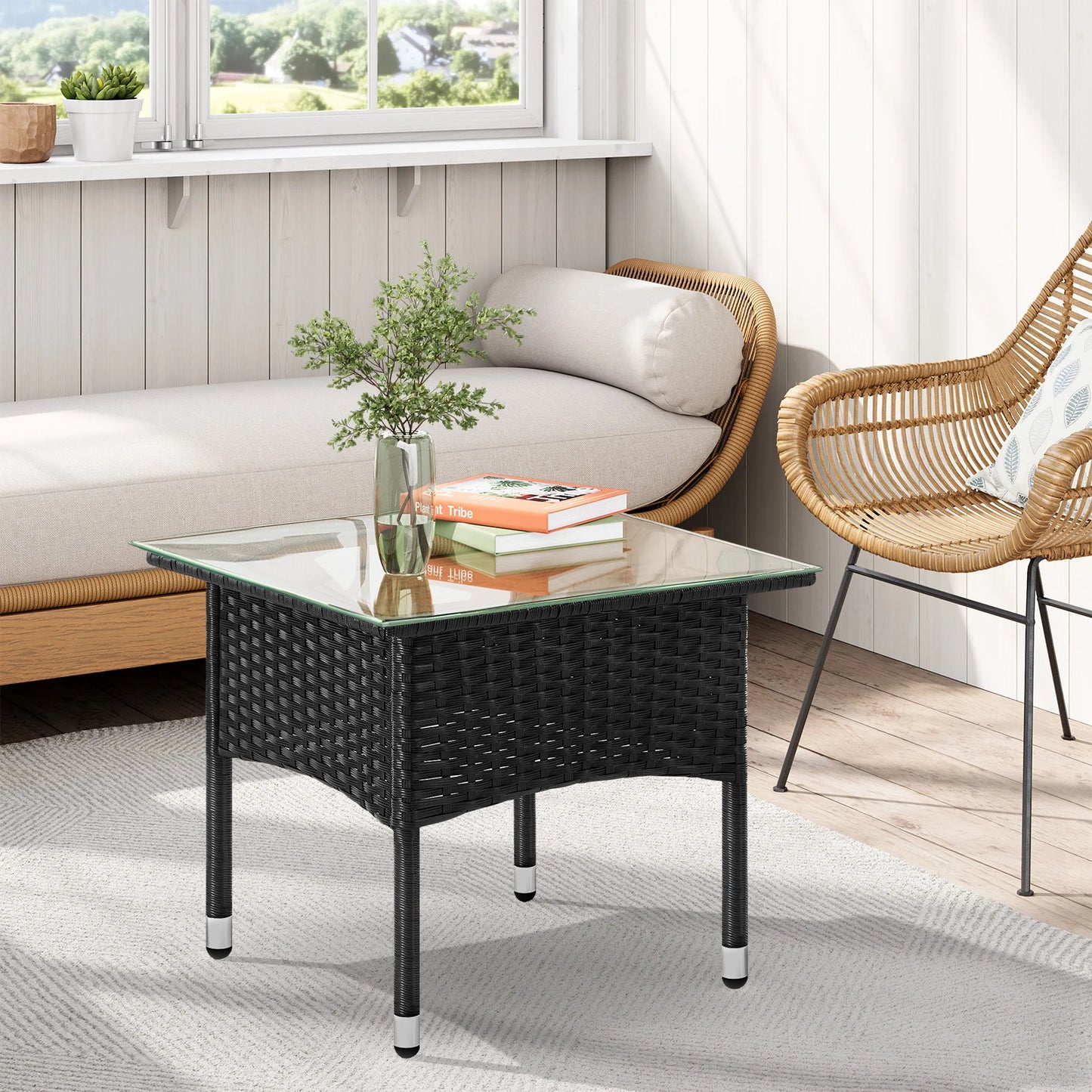 Quadratischer Rattan Beistelltisch mit Glasplatte | RattanHaus™
